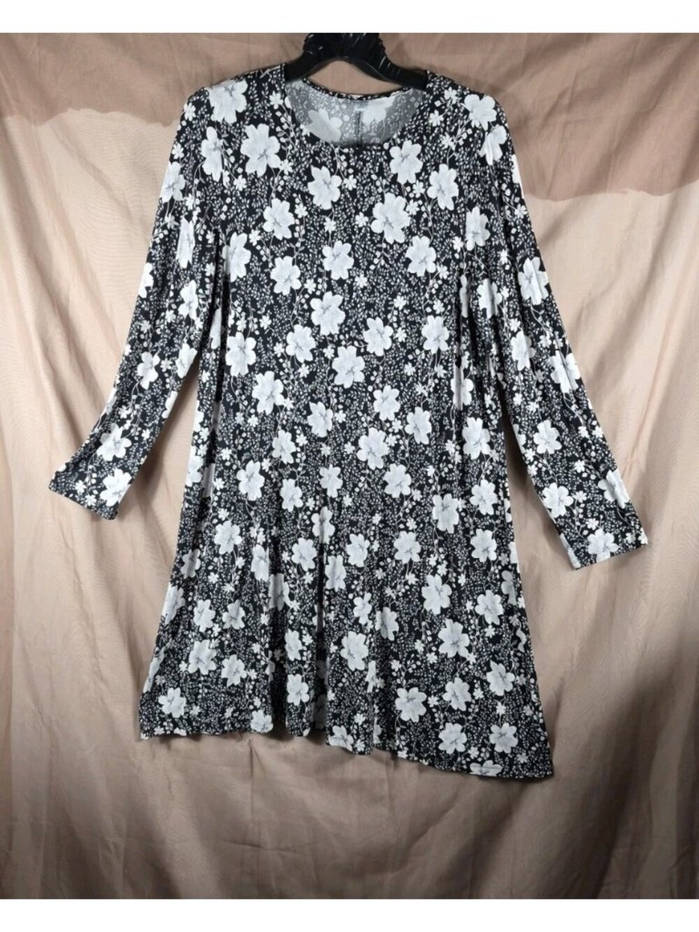 Old Navy Women's Black & White Floral Fit &Flare Long Sleeve Short Dress Size XL